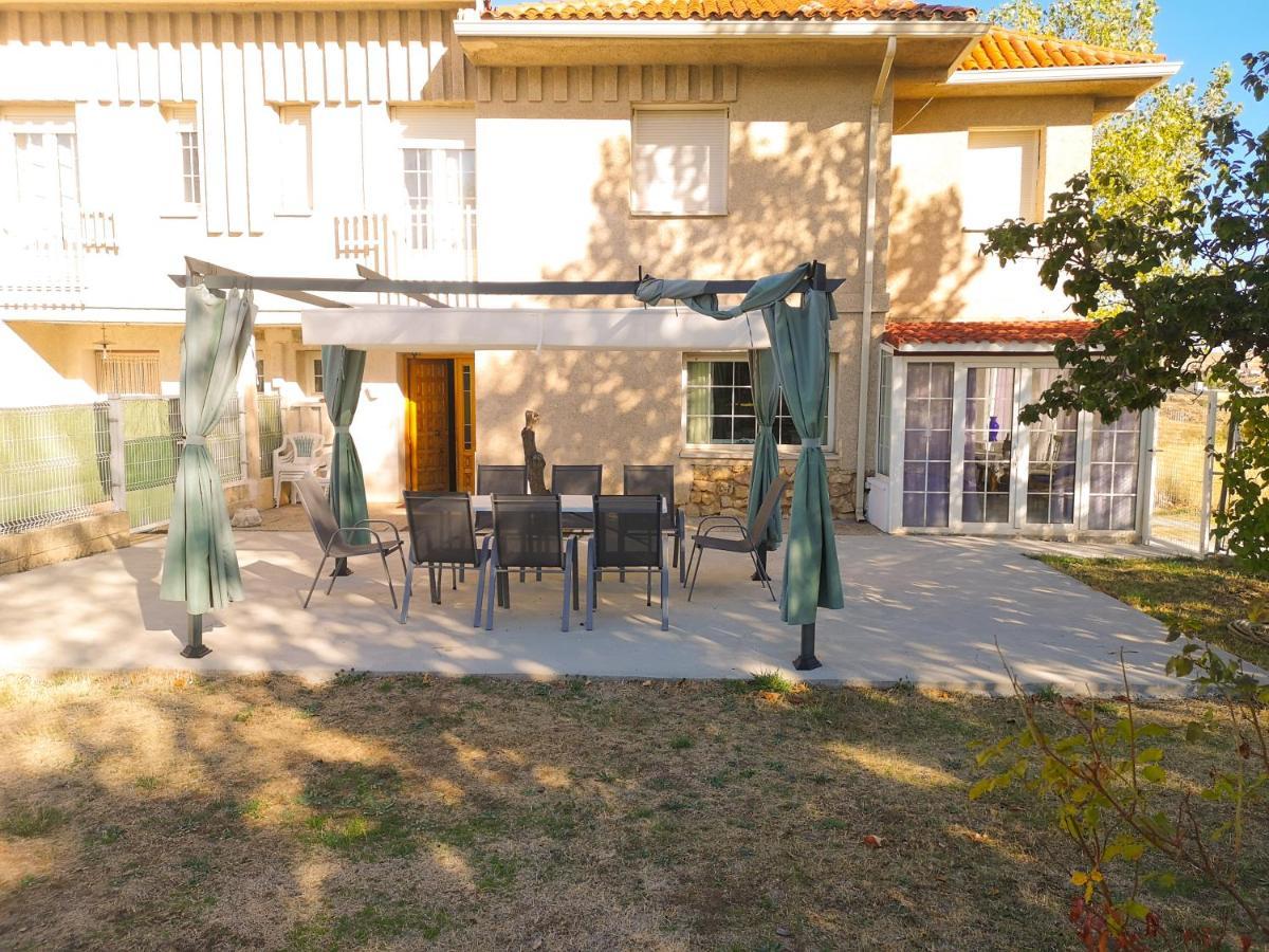 Agradable Casa Con Jardin: Casasola Villa San Cristóbal de Segovia Kültér fotó