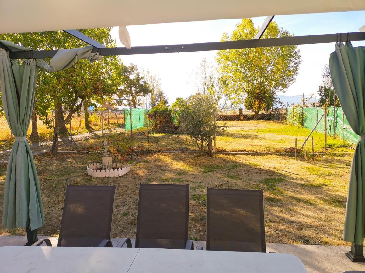 Agradable Casa Con Jardin: Casasola Villa San Cristóbal de Segovia Kültér fotó